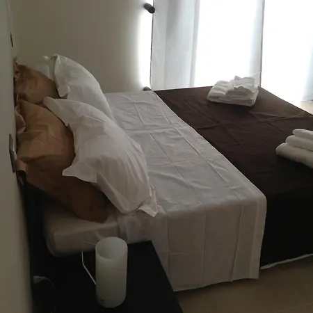 فندق مبيت وإفطار In Salento